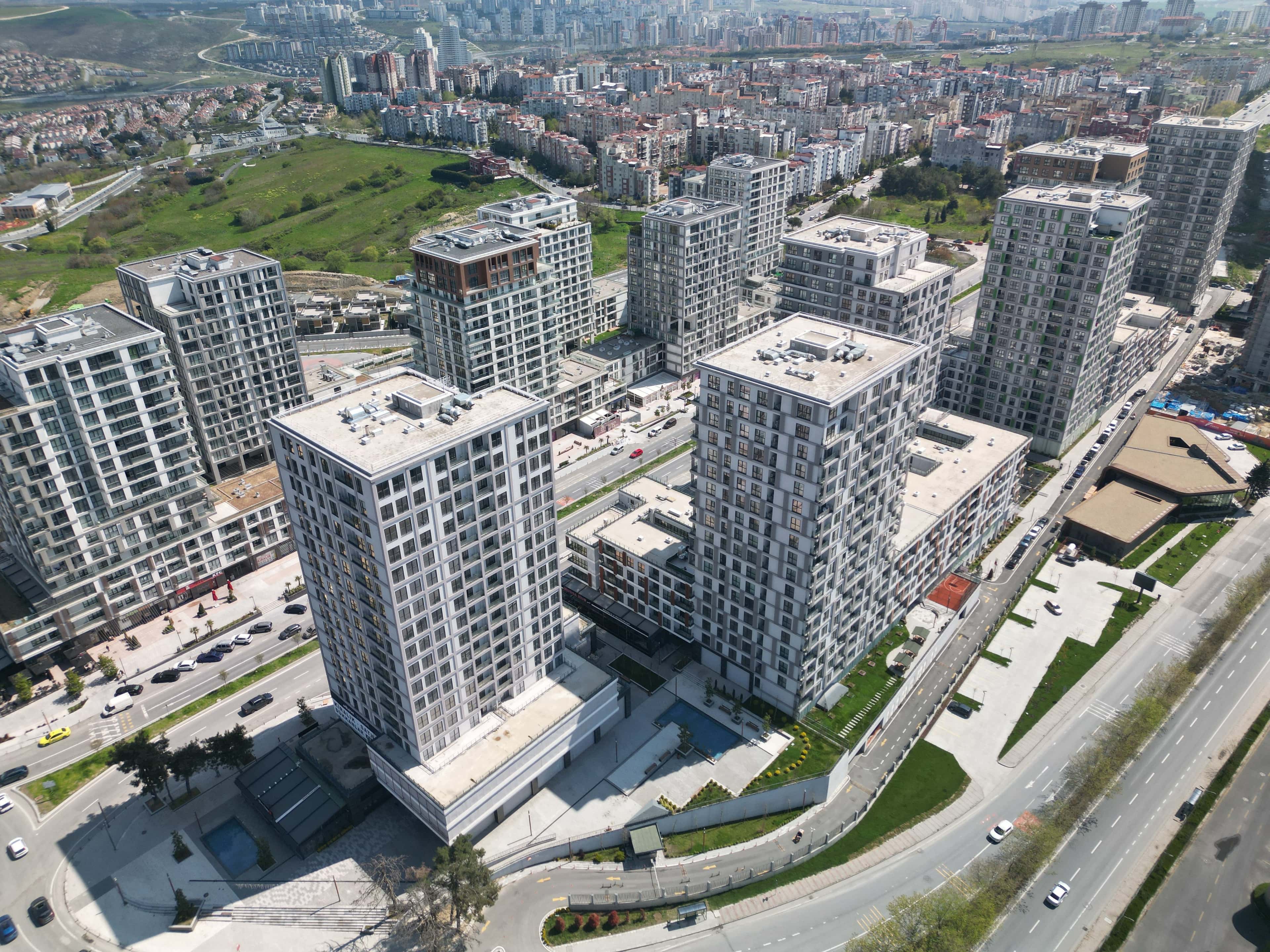 Uptown Height – image 1