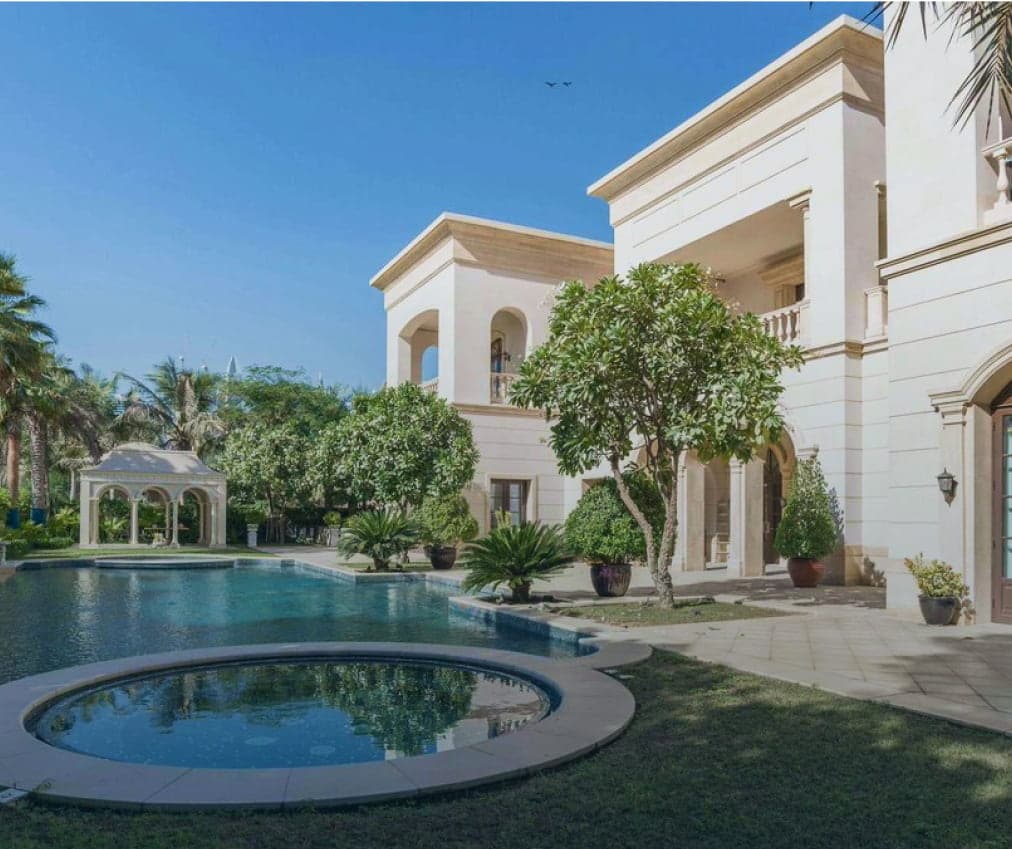 The Land of Luxury Image