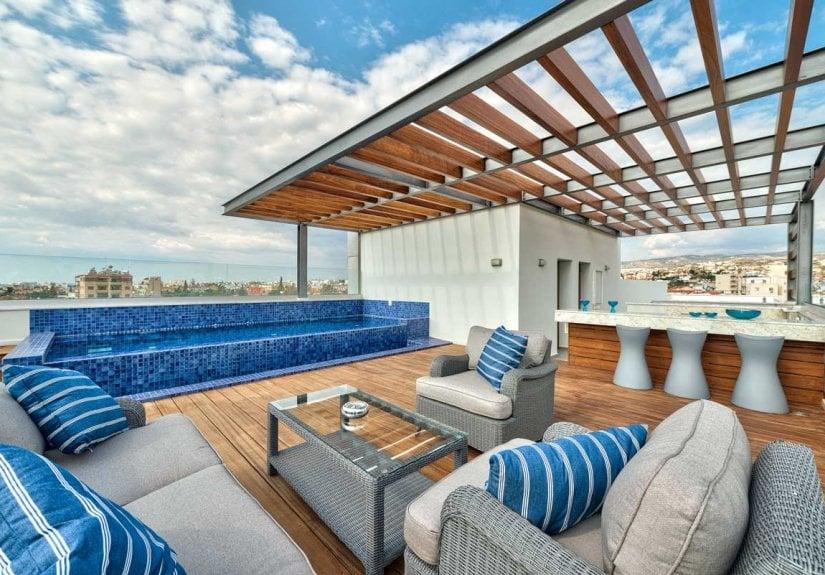 Crystal Residence3