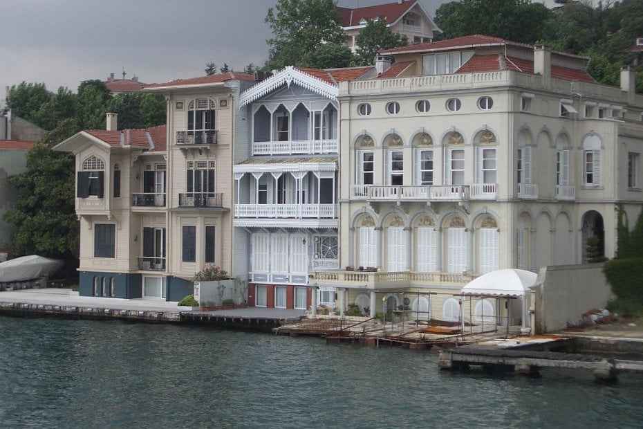 Plus de 20 hôtels particuliers en front de mer vendus pendant la pandémie à Istanbul 