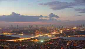 Die drei Brücken von Istanbul