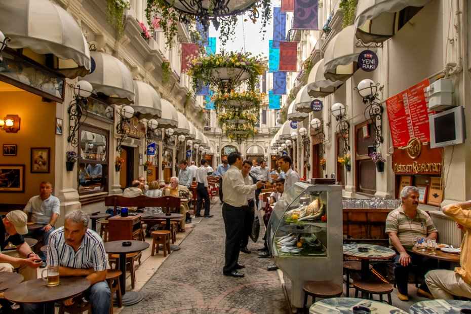 Kleine Welten von Istanbul allein; Arkaden