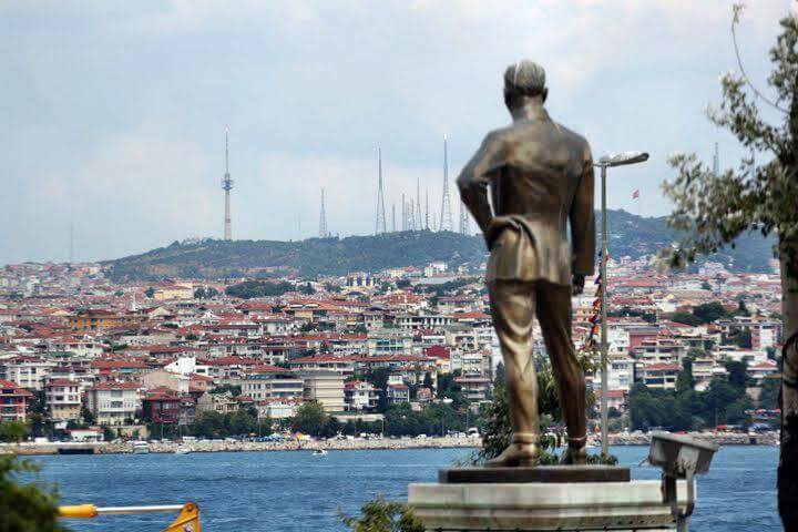 Monuments and Sculptures in Istanbul image4