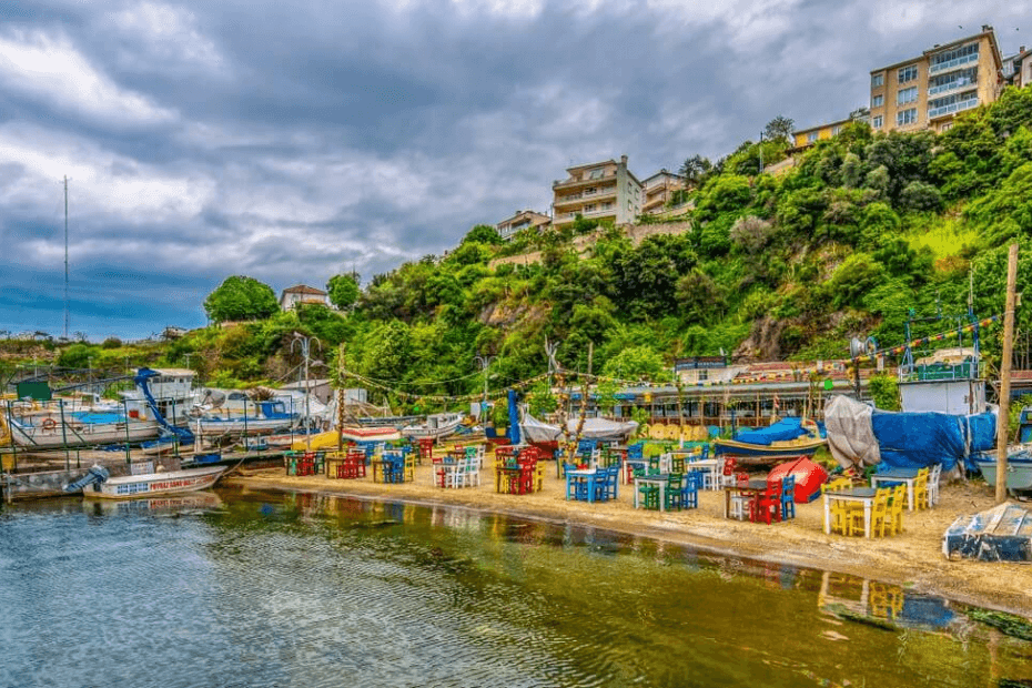 Istanbul’s Hidden Breathing Spots image4