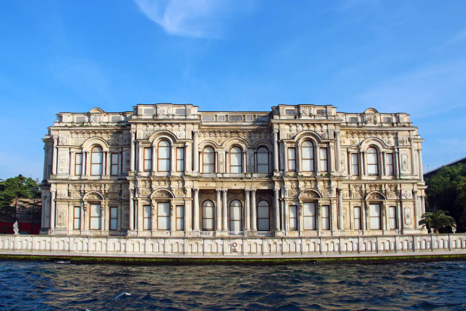 Palaces of Istanbul image2