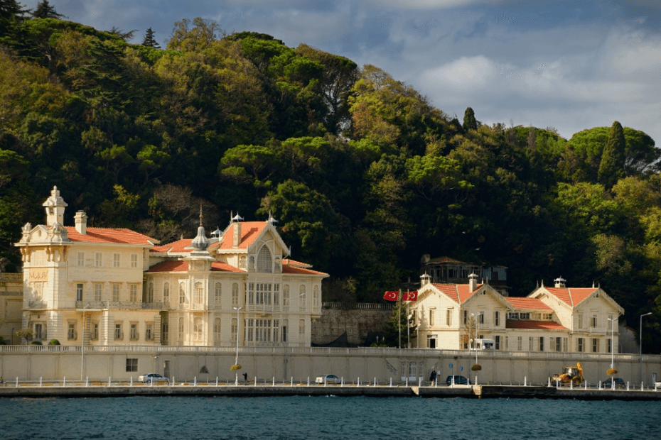 Magnificent Mansions(Watersides) of Istanbul image5
