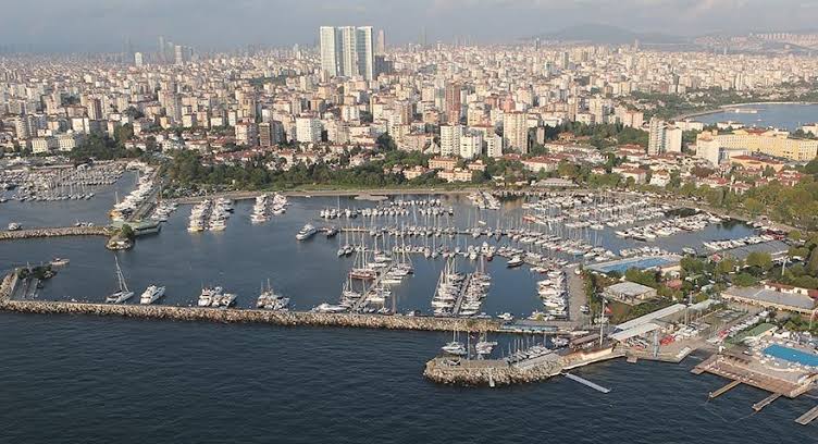 伊斯坦布尔独有的游艇码头 image2