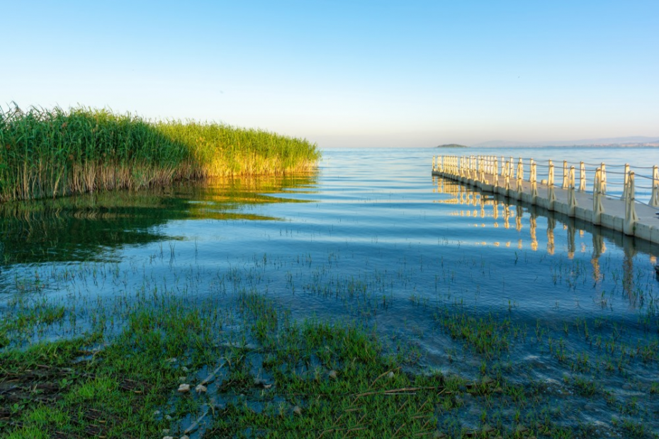 Amazing Lakes of Turkey image7