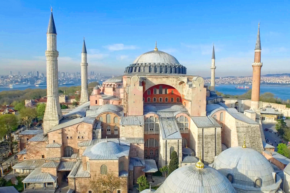 الكنائس التاريخية في إسطنبول  image1