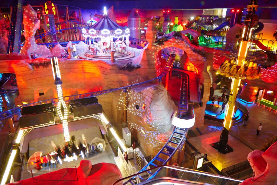 Trem Global Fantastic Playgrounds Of Istanbul