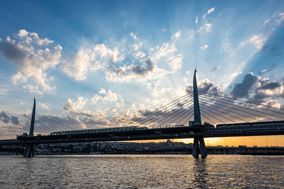 伊斯坦布尔的著名桥梁 image3